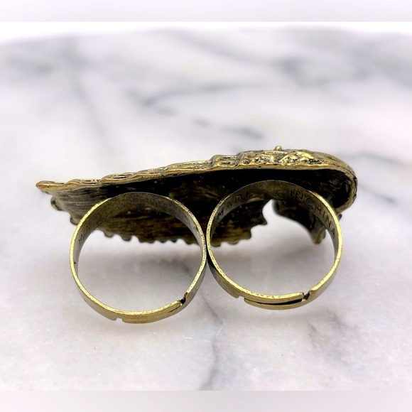 Antique Gold Tone SKULL Duo Finger/Knuckle Ring - Picture 3 of 4
